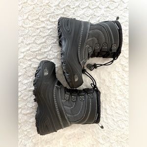 The North Face Snow Boots toddler size 11, Therma Felt Plus Insulation